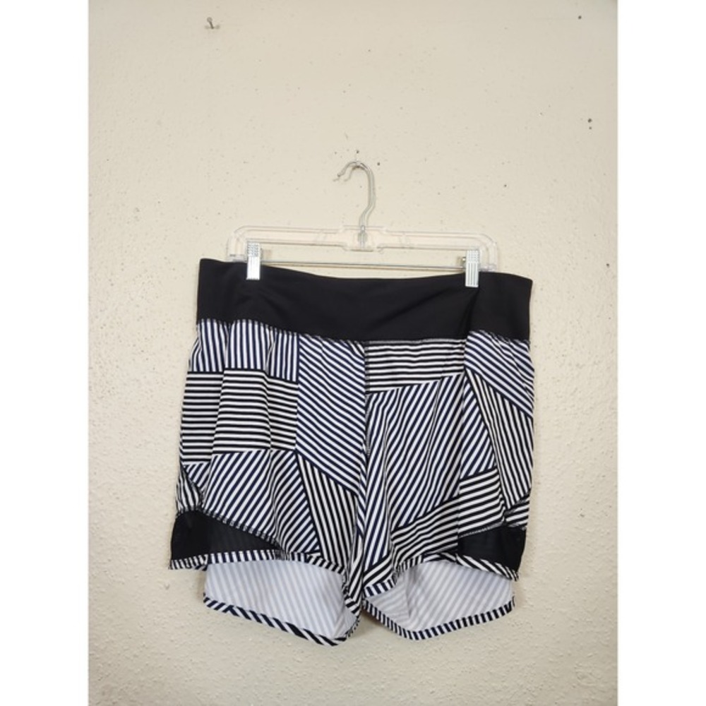 Old‎ Navy Active Athletic Shorts Striped Geometric Running Gym Black White L